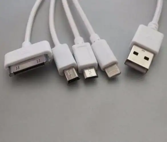 目前主流的手机充电器接口主要有三种:android和windows phone系统