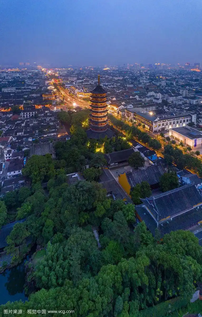 航拍苏州北寺塔传统建筑夜景风光