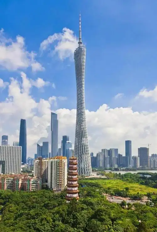 广东特色标志建筑——广州塔