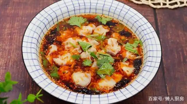 天气炎热没有胃口,这样做了一碗酸汤小馄饨,吃着太爽了