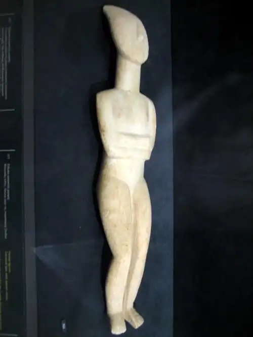 file:cycladic female figurine 4.jpg