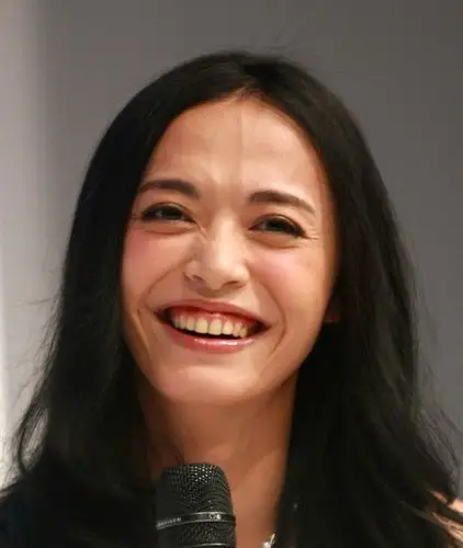 幻灯:高圆圆姚晨李小璐出席时尚活动 互相pk秀性感_高清图集_新浪网