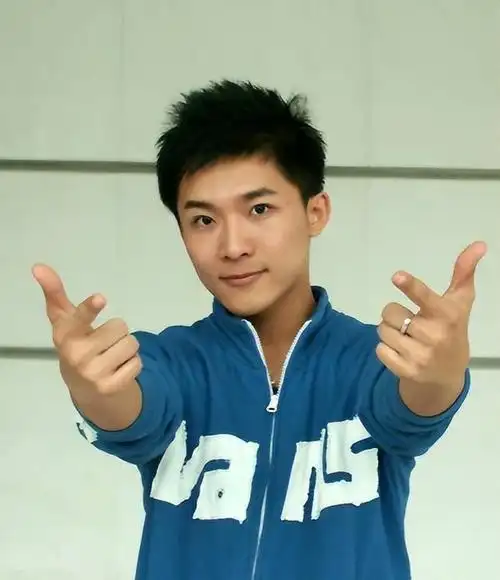 央视再也见不到的几位主持人,以为退休在享福,其实早已与世长辞