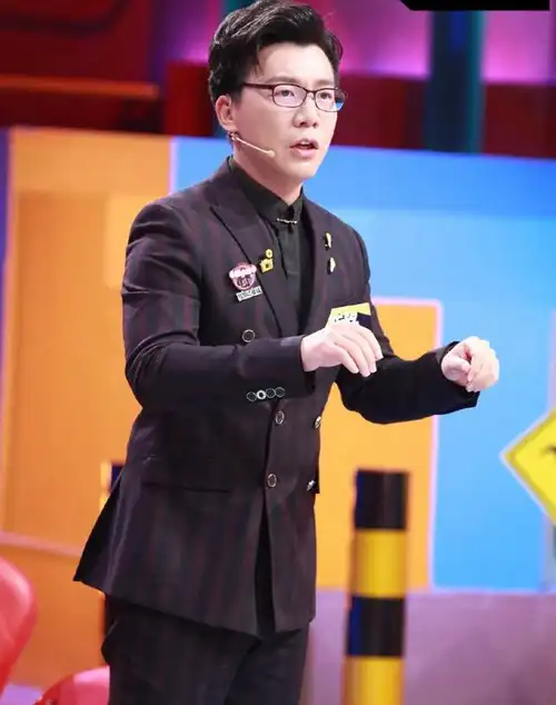 自媒咖-免费的自媒体辅助软件_今日头条采集_爆文采