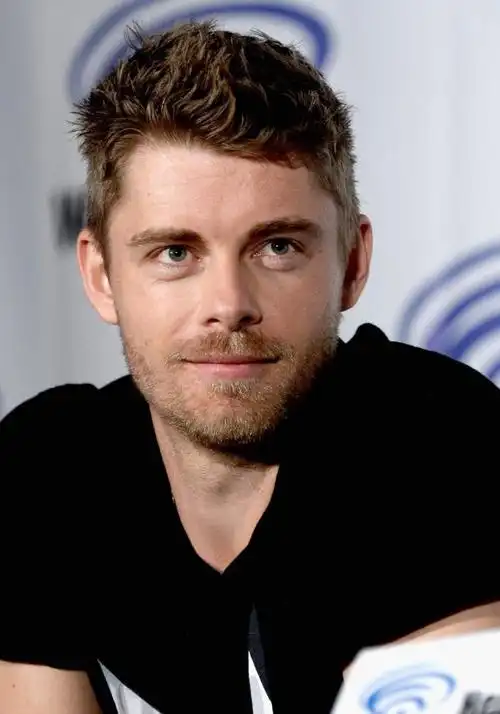 卢克·米切尔 luke mitchell
