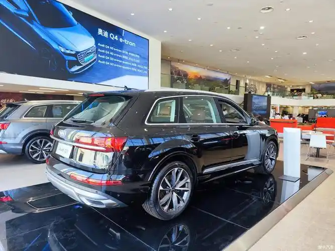 奥迪q7:三十周年纪念日的礼物!-爱卡汽车网论坛