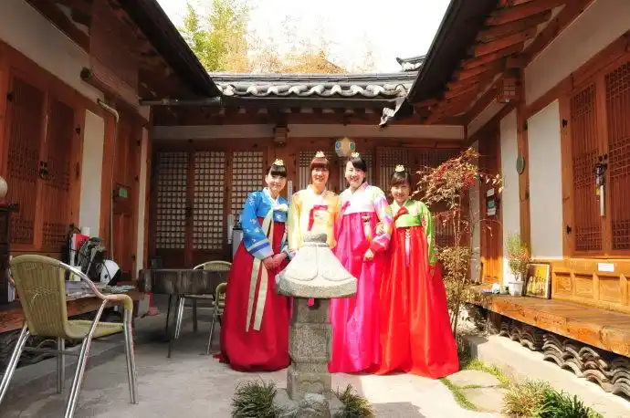 韩国首尔之传统韩服