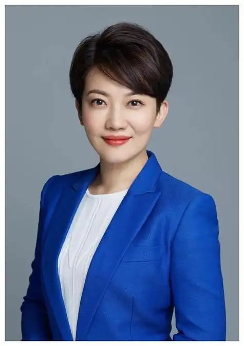 《新闻联播》主持人,前景大好,青睐众多|电视|胡蝶|李梓萌|朝闻天下