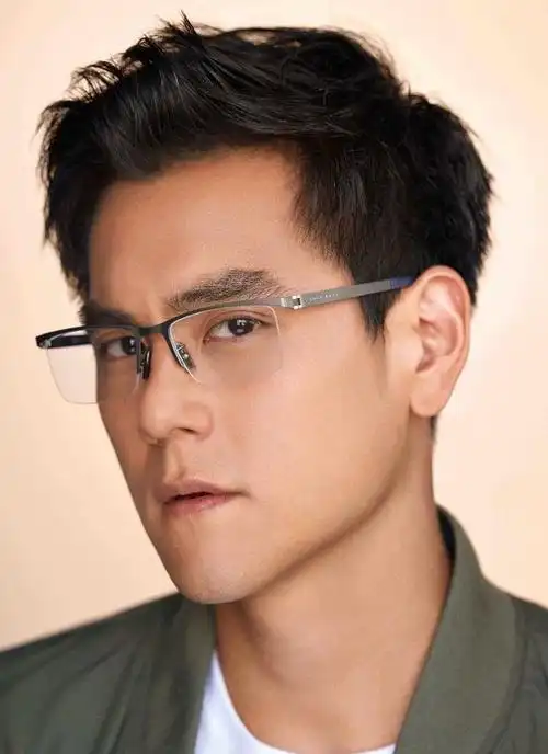 彭于晏刘嘉玲连夜逃离上海因抢位得罪李冰冰沦落到无戏可拍