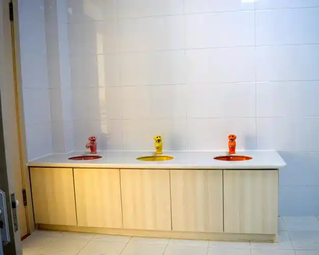 热烈庆祝察右中旗蒙古族幼儿园成立