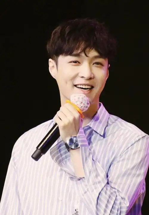 没一首像样的代表作,却被捧为"乐坛顶流",这6位明星羞不羞?