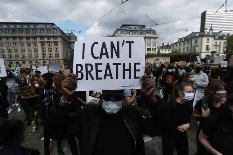 旅美作家黄劲松疫情中的美国弗洛伊德之死