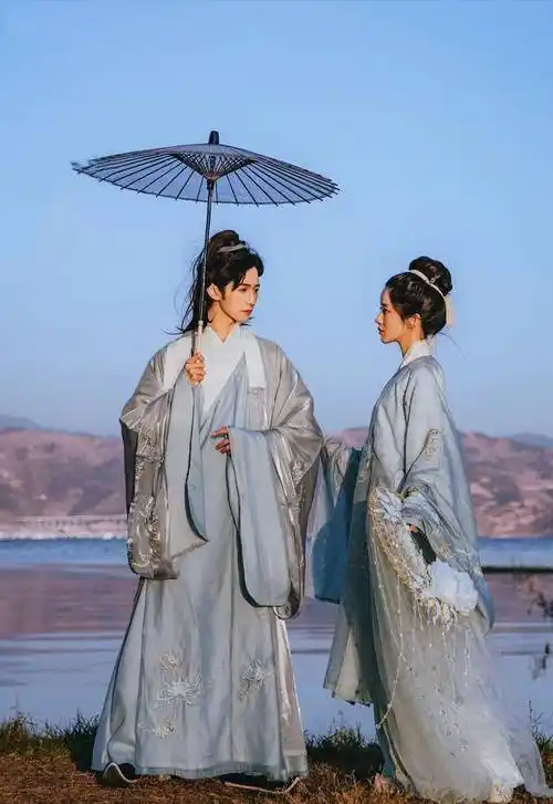 原创七夕来临情侣装准备好了吗试试这些精致又优雅的情侣款汉服吧