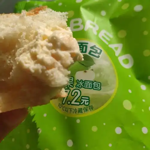 罗森苹果冰面包好好吃