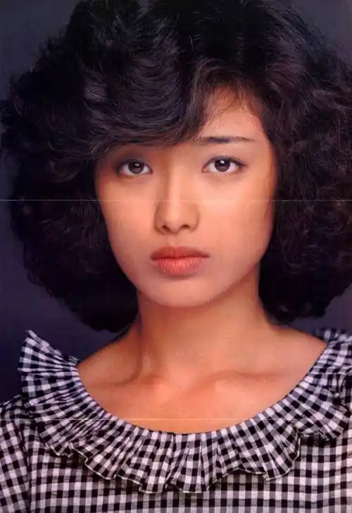 山口百惠:事业巅峰时突然隐退嫁给三浦友和,恩爱42年从不吵架_母亲