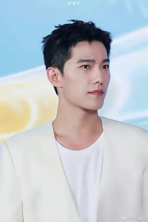 杨洋今晚直播截图