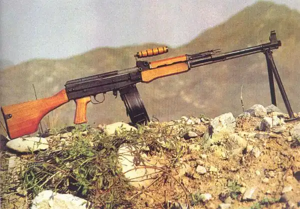 81式班用轻机枪 (枪械)