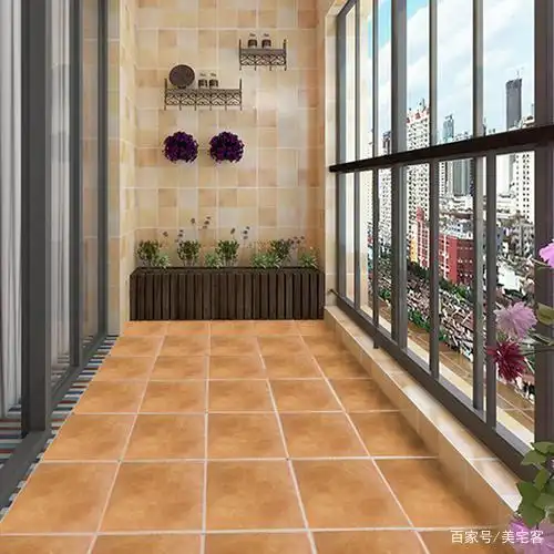 关于阳台装修,首选的装修材料就是瓷砖.