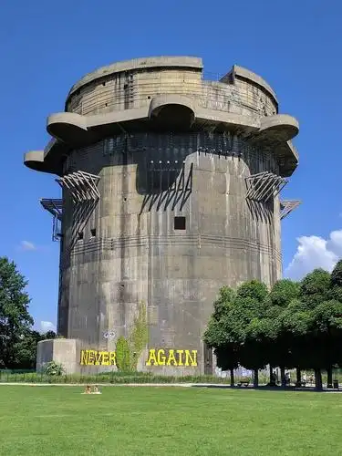 当年纳粹建的几个防空塔flaktürme