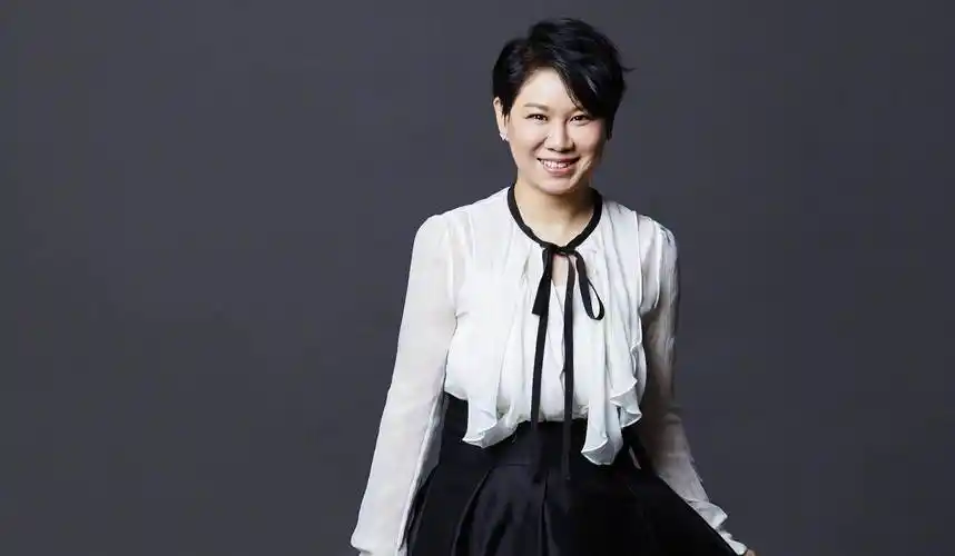 小沈阳的个人账号里老婆的照片也比比皆是,夫妻二人的感情十几年如一