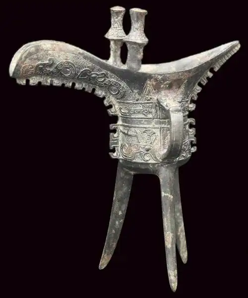 书画艺拍战国青铜爵杯