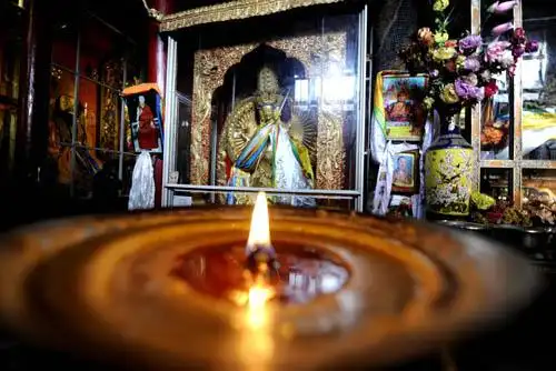 组图:藏东最大的格鲁派寺庙——强巴林寺