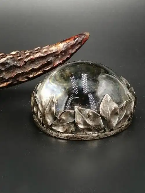 女巫专用极有趣的一枚古董放大镜