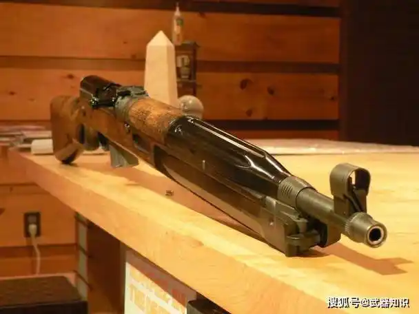 却因弹药口径异类而退役 短命vz52令人唏嘘_半自动步枪_射手_捷克