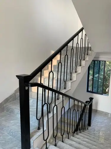 农村自建房糅合传统元素低成本装出豪宅味