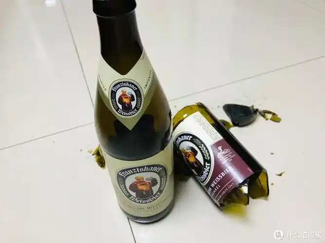 喝点小酒 篇七:细数那些喝过的精酿啤酒,100多款啤酒瓶扔哪个都心疼!