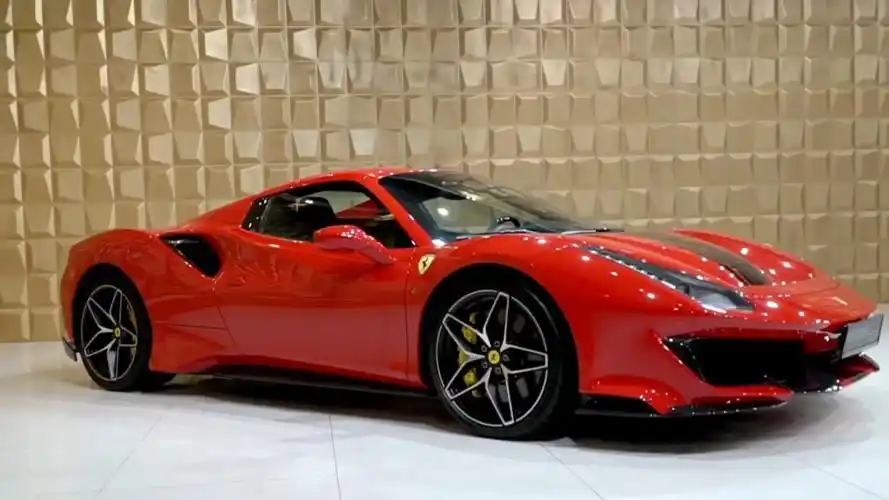 漂亮2021款法拉利488pista梦想座