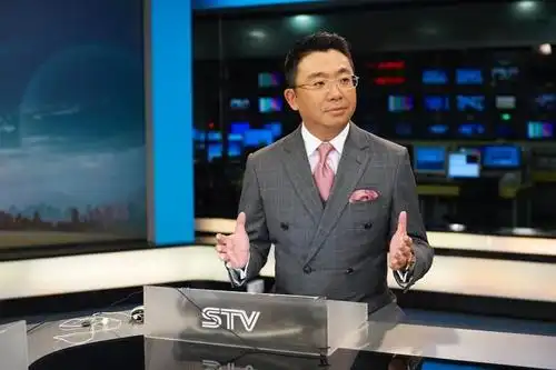 夏磊他就是,夏磊.