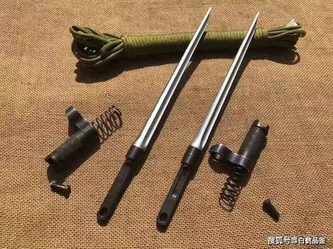 【品鉴】中国56三棱军刺短款 伞兵三棱_刺刀