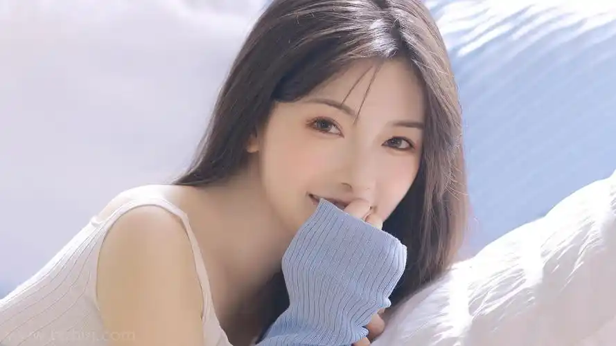 漂亮小姐姐迷人高清壁纸图片