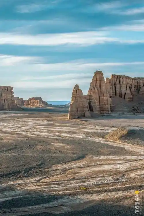 荒凉沙漠图片特别荒凉的图片