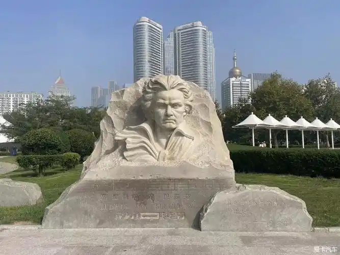【比拼】打卡青岛五四广场-爱卡汽车网论坛