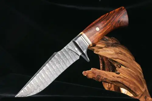 如何通过外观判断一把大马士革刀的品质优劣?