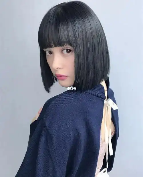 发型  #今日发型  #一刀切短发  #超a短发