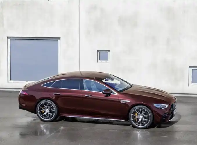 新款梅赛德斯amgcls53官图发布45秒破百加速