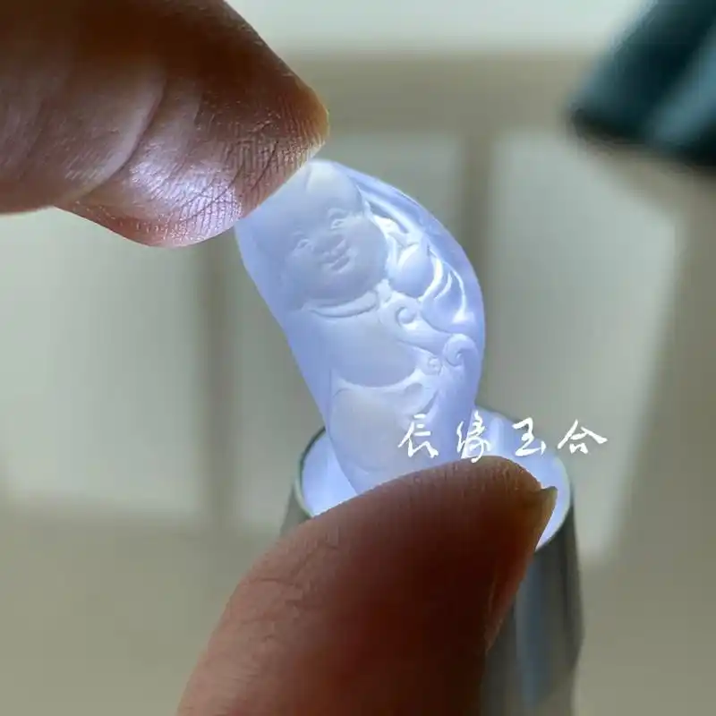 果冻底 宝宝佛#天然翡翠 #纯手工雕刻 #首 - 抖音