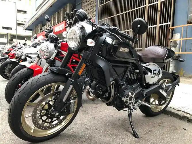 ducati冬季试车日 - scrambler cafe racer 首度提供车迷亲身试驾