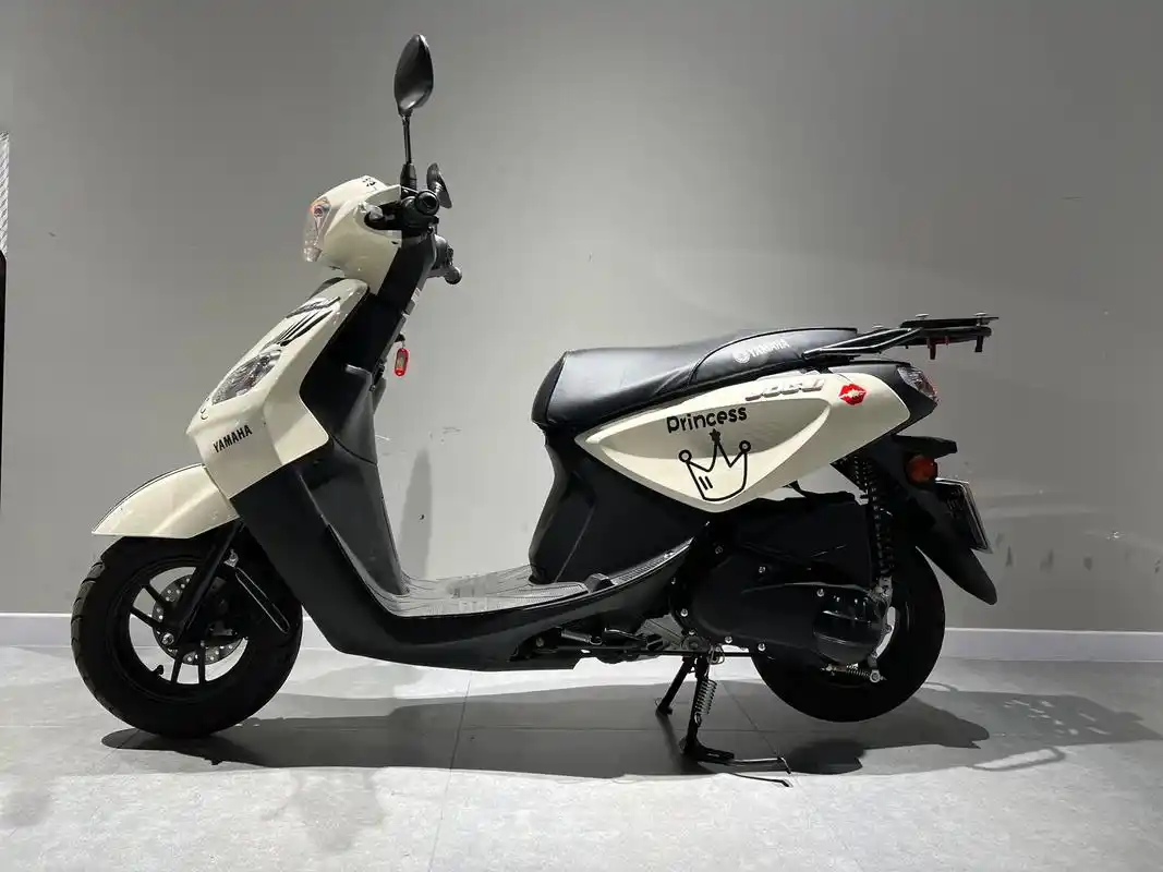 雅马哈巧格 #机车 #摩托车 #抖音机车 #踏板  【上牌時間】22年4