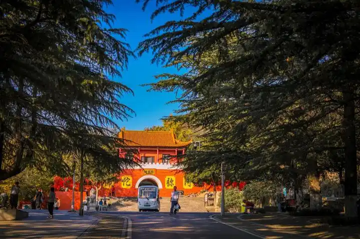 来淮北的第一站就选择了相山风景区真的是好羡慕生活在淮北的人们不出