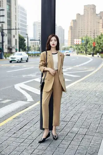 风西服套装女气质垂感职业小西装女时尚休闲外套长裤两件套秋 卡其色