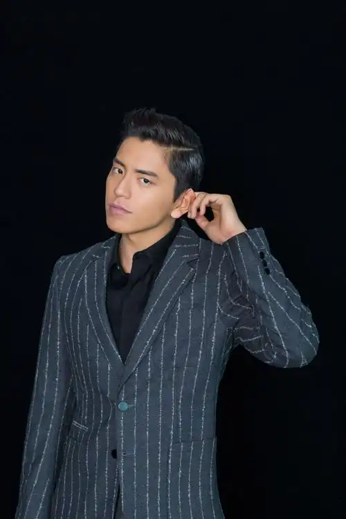 王大陆英雄本色2018诠释痞帅小马哥直言不怕不放弃