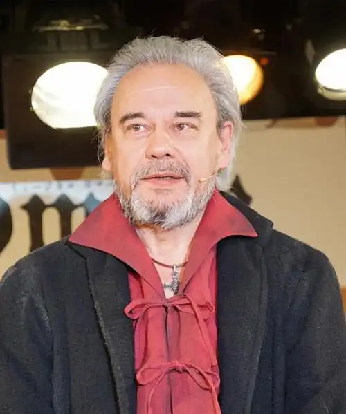 《杰克奥特曼》中乡秀树扮演者团时朗离世,享年74岁:我们的童年