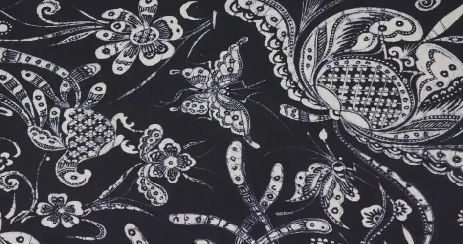 一只蝴蝶穿梭在黔东南州民族博物馆千姿百态的文物里,肯定有秘密!