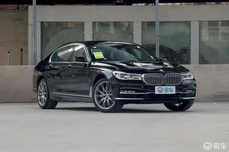【宝马宝马7系2018款740li xdrive 尊享版 卓越套装】
