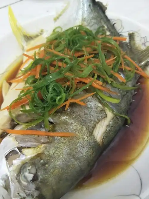 清蒸石夹子鱼