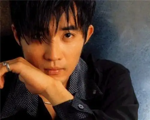 【图】网曝安在旭年轻时真帅 盘点其奋斗历程